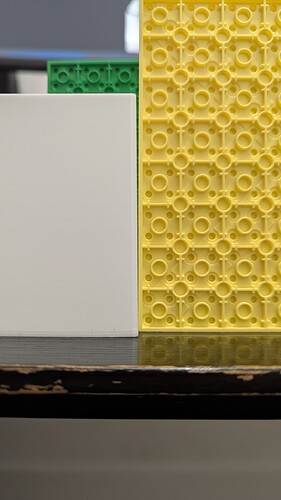 lego_container_lean_away