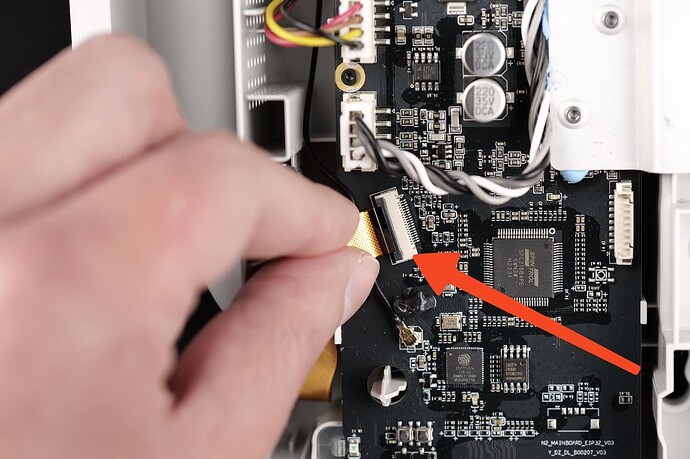 attach_the_ribbon_cable