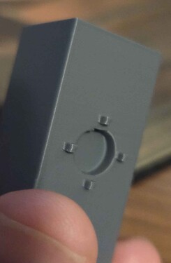 Cube Lip